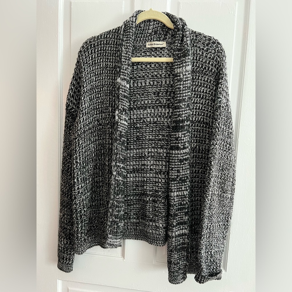 Cotton Emporium L Black&White Cardigan with Pockets